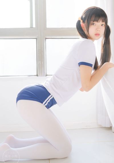 二次元内衣羞涩_高清完整在线观看