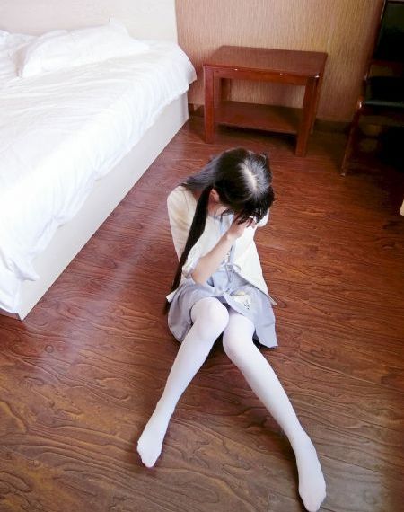 大尺度床吻戏视频_4K免费观看视频